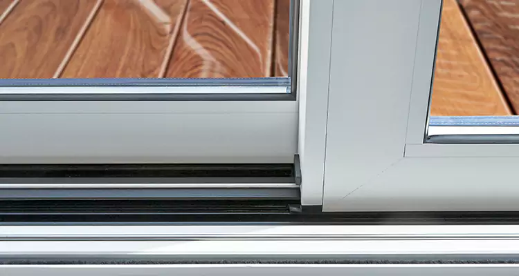 Patio Doors Leaking Water Issue Repair Services in University Park, FL