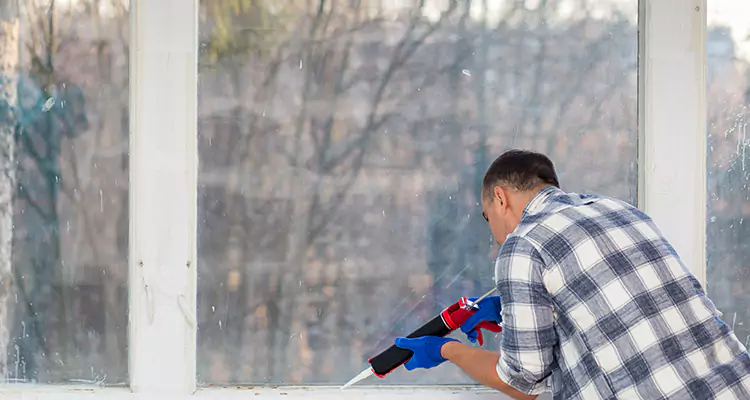 Quality Sliding Shower Door Repair for Closing Issues in University Park, FL
