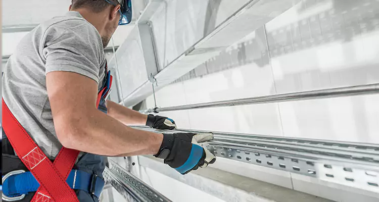 Glass Balcony Railing Replacement in University Park, FL